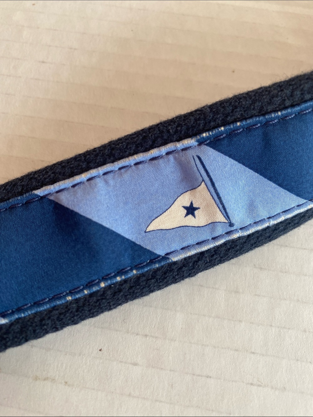 Vineyard Vines Leather with Blue Canvas and fabric Star Pennant Belt Size 36 - Picture 8 of 8